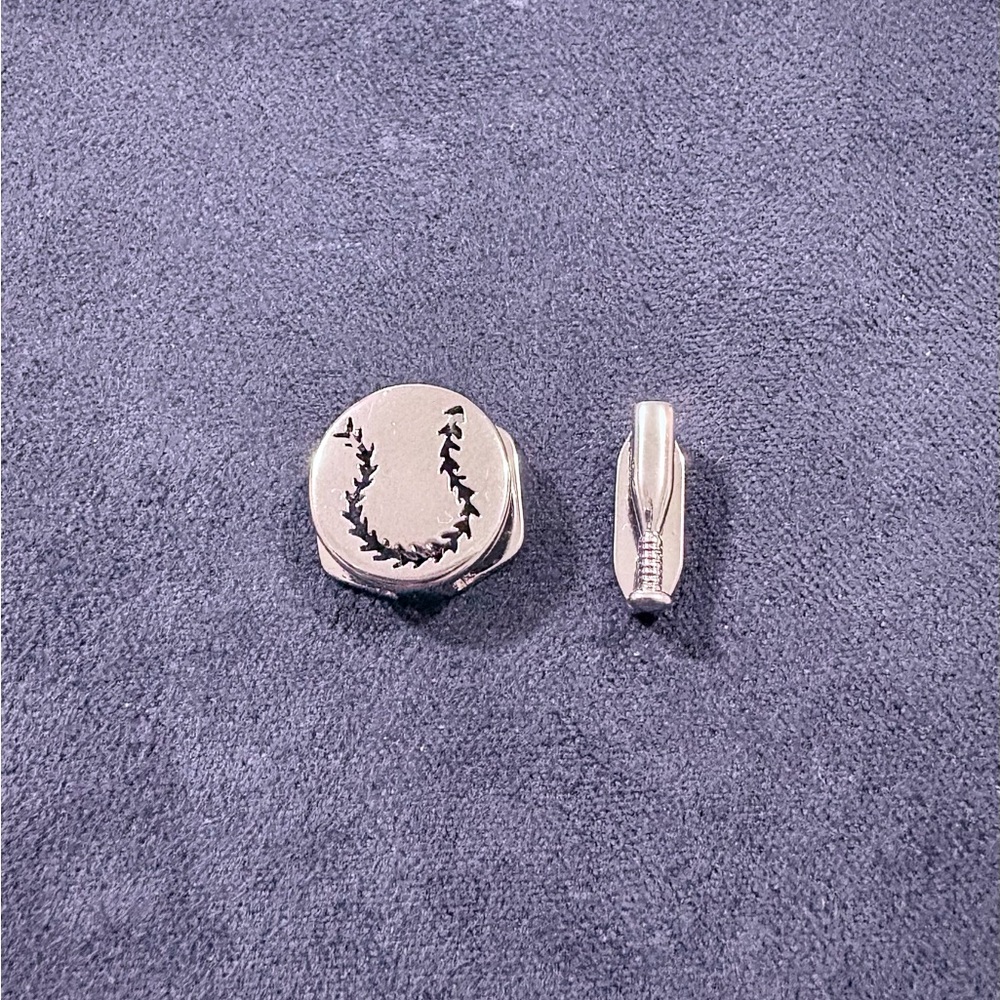 💎 KEEP Collective charms
